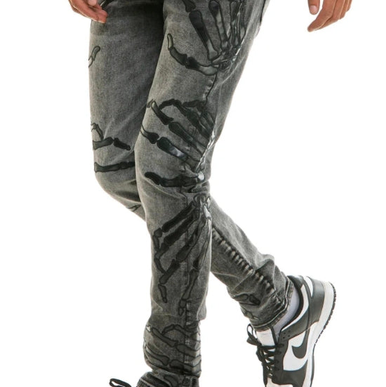 EMBROIDERY-PATCHED JEANS