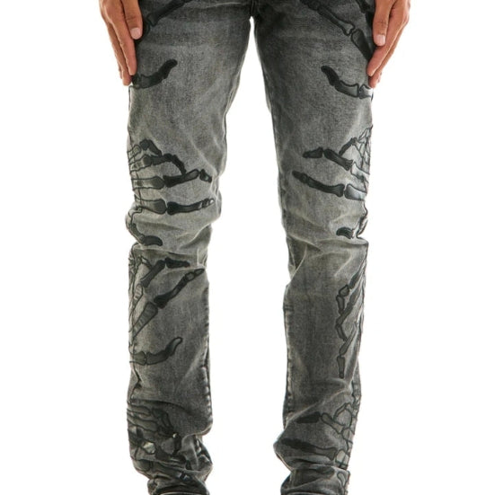 EMBROIDERY-PATCHED JEANS