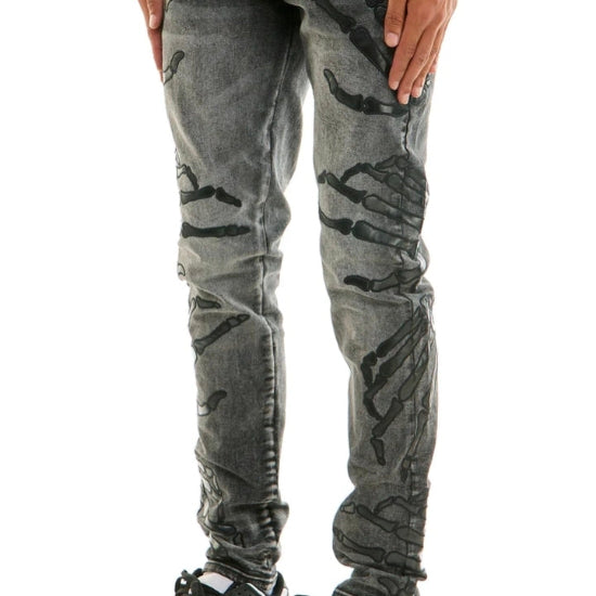 EMBROIDERY-PATCHED JEANS